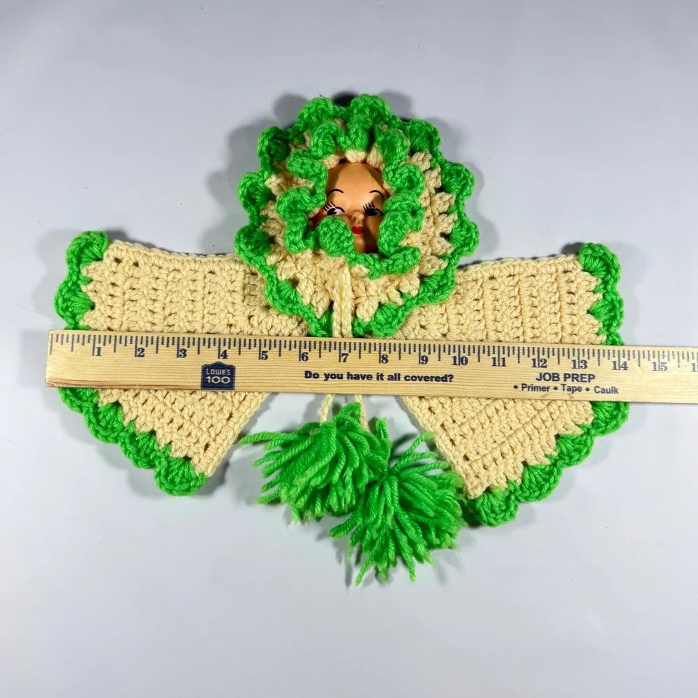 VTG Handmade Crochet Doll Face Pot Holder Hot Pad Kitchen Kitschy Green Cream‎